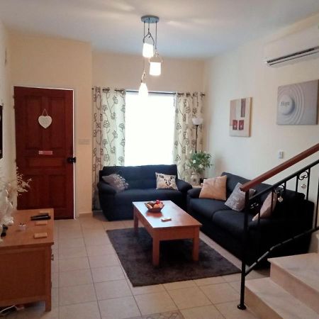 No3,23 Neilmmantos St Peyia Villa Luaran gambar
