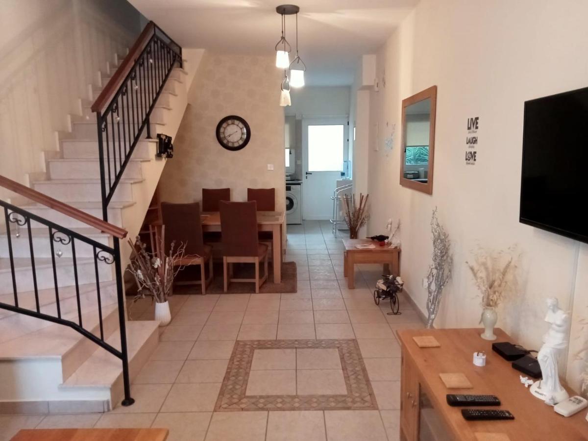 No3,23 Neilmmantos St Peyia Villa Luaran gambar