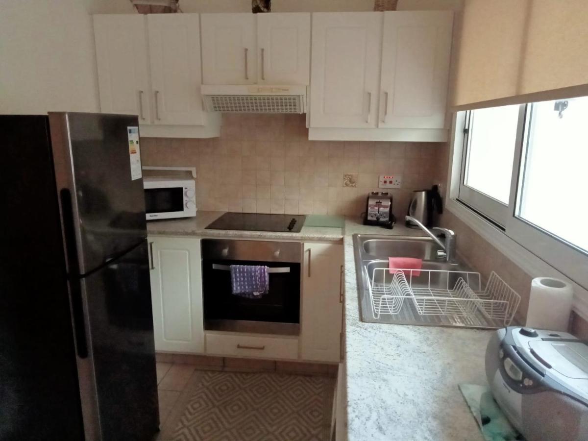 No3,23 Neilmmantos St Peyia Villa Luaran gambar