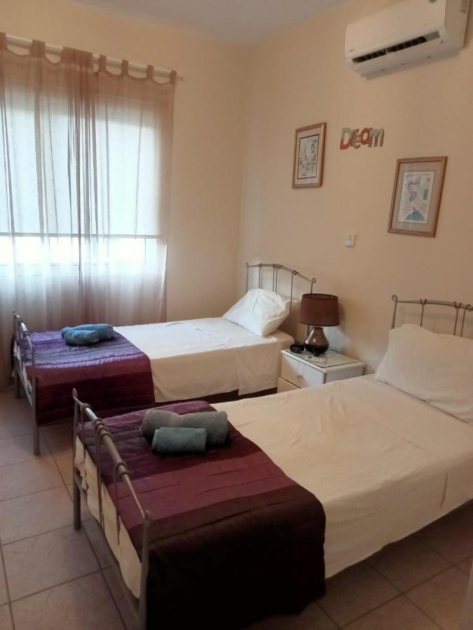No3,23 Neilmmantos St Peyia Villa Luaran gambar